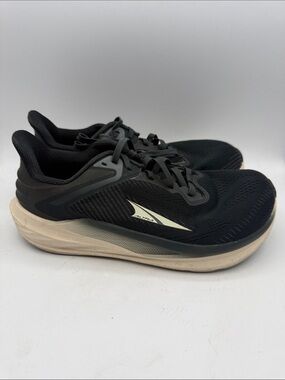 Altra Torin 8 women’s 8 Black Running Shoes with Cream Midsole S12